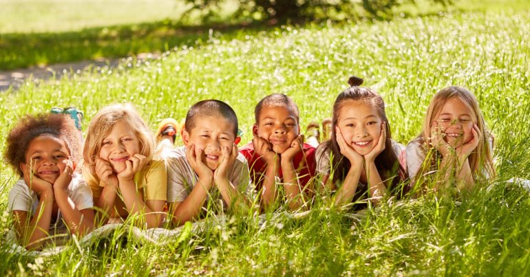 Read more about the article Cultural Connections: Raising Multicultural Kids in a Globalized World