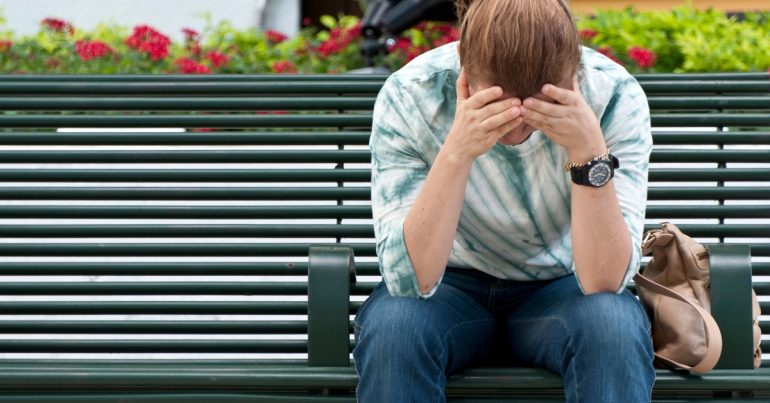 Read more about the article Effective Communication: How to Talk to Your Kids About Difficult Topics